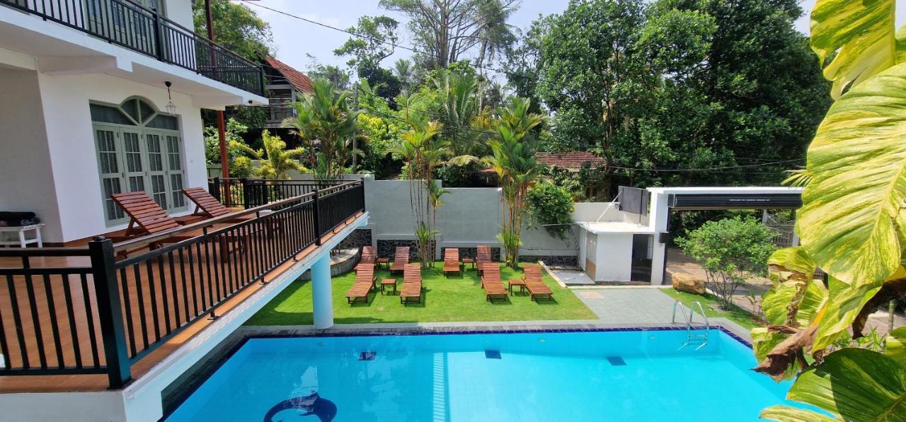 Chill Hill Hikkaduwa Hotel Exterior photo