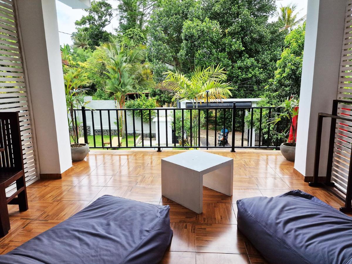 Chill Hill Hikkaduwa Hotel Exterior photo