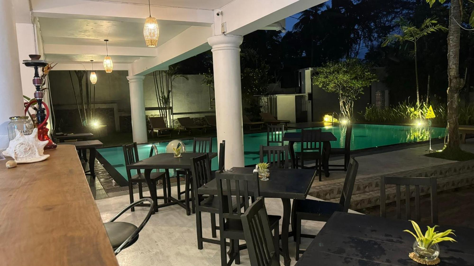 Chill Hill Hikkaduwa Hotel Exterior photo
