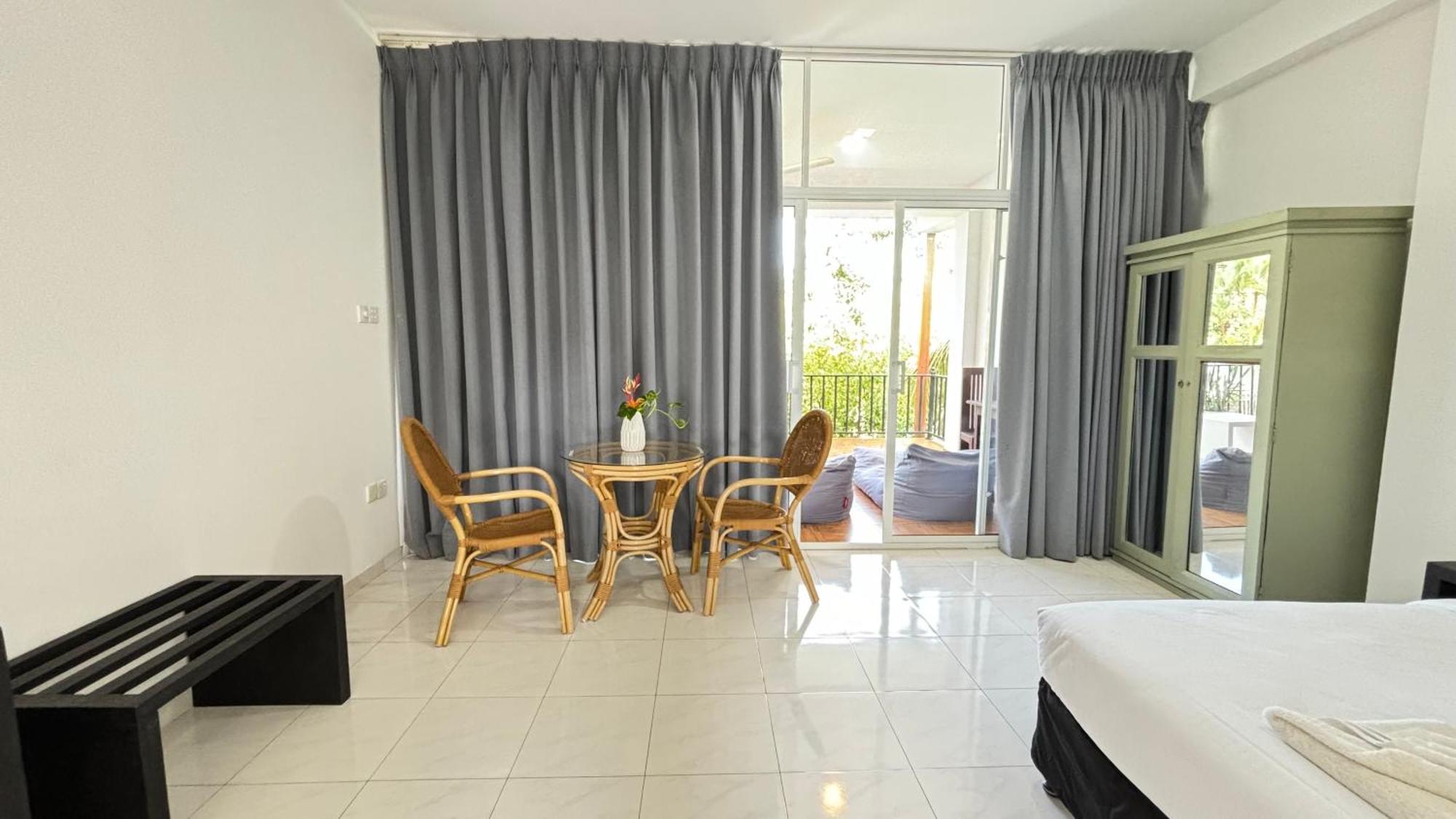 Chill Hill Hikkaduwa Hotel Room photo